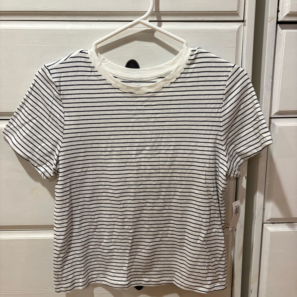 Old Navy White and Black Striped Tee - M